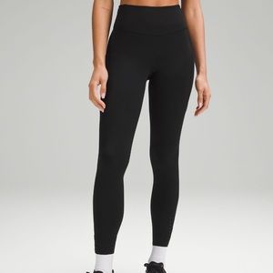 Lululemon Fast and Free 28” pockets